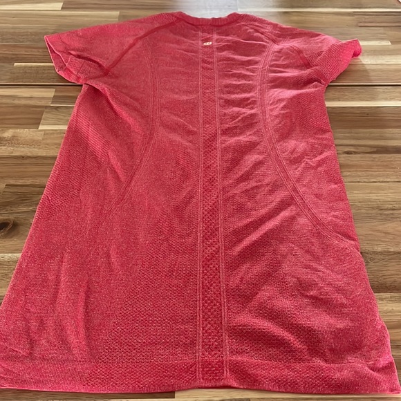 lululemon swiftly tee - Picture 2 of 2